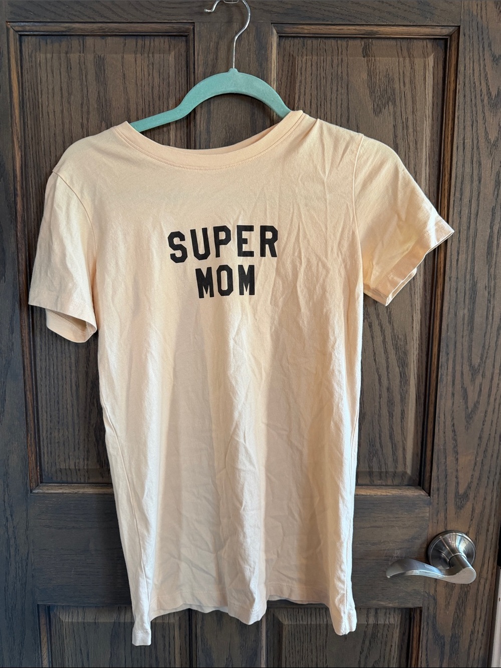 Cream 'Super Mom' Short Sleeve Tee